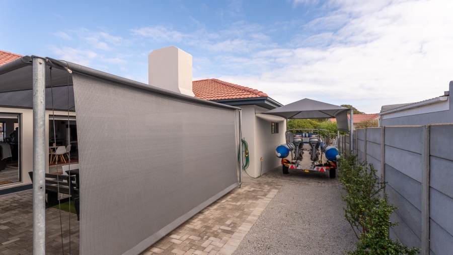 3 Bedroom Property for Sale in Port Owen Western Cape